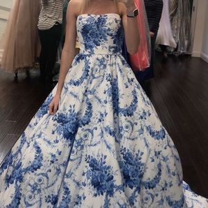 Sherri hill prom dress